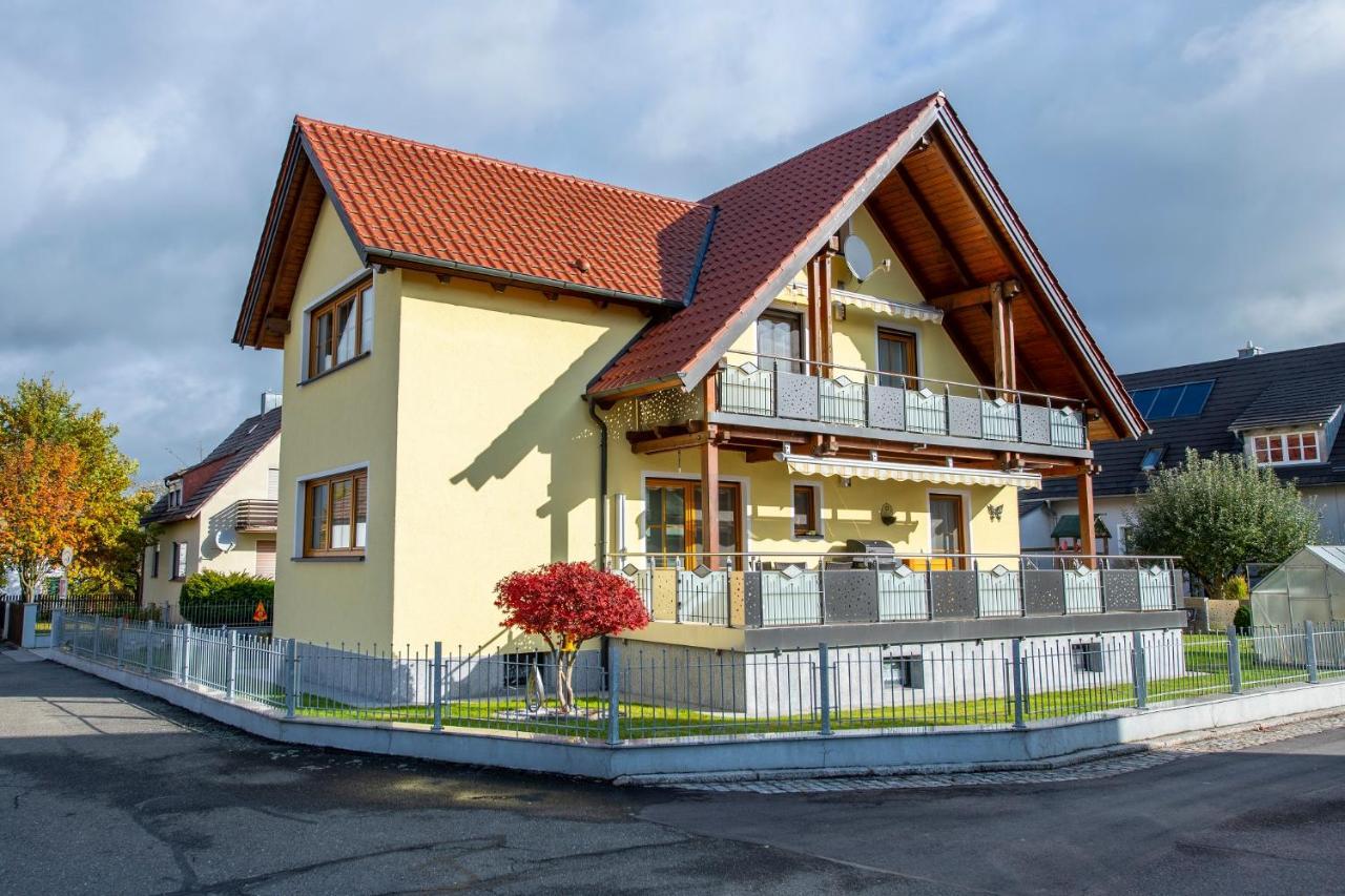 Ferienwohnung Forster Мосбах Экстерьер фото